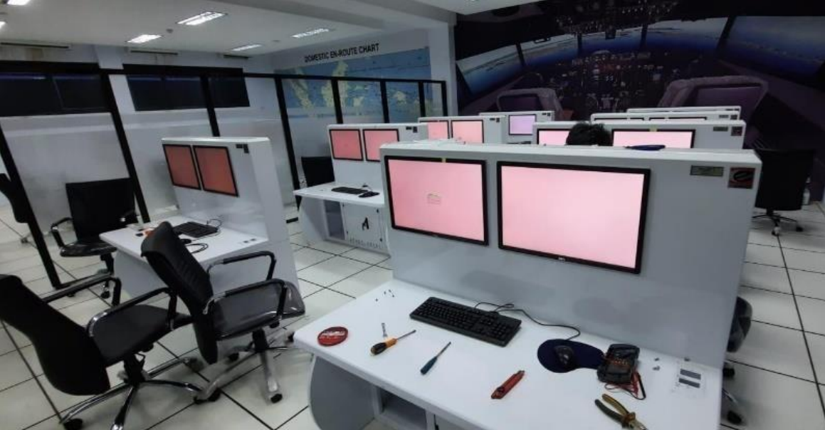 Maintenance System Komputer Politeknik Penerbangan Makassar